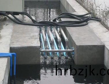 紫外線(xian)消(xiao)毒器(qi)