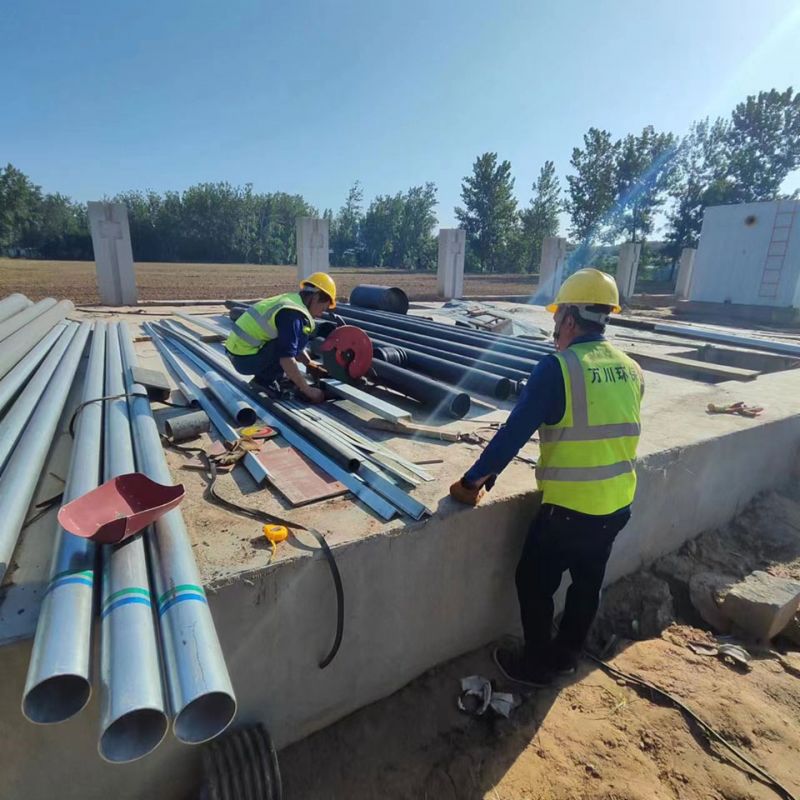 烈日高溫 萬川(chuan)環保員工奮戰工地保進(jin)度