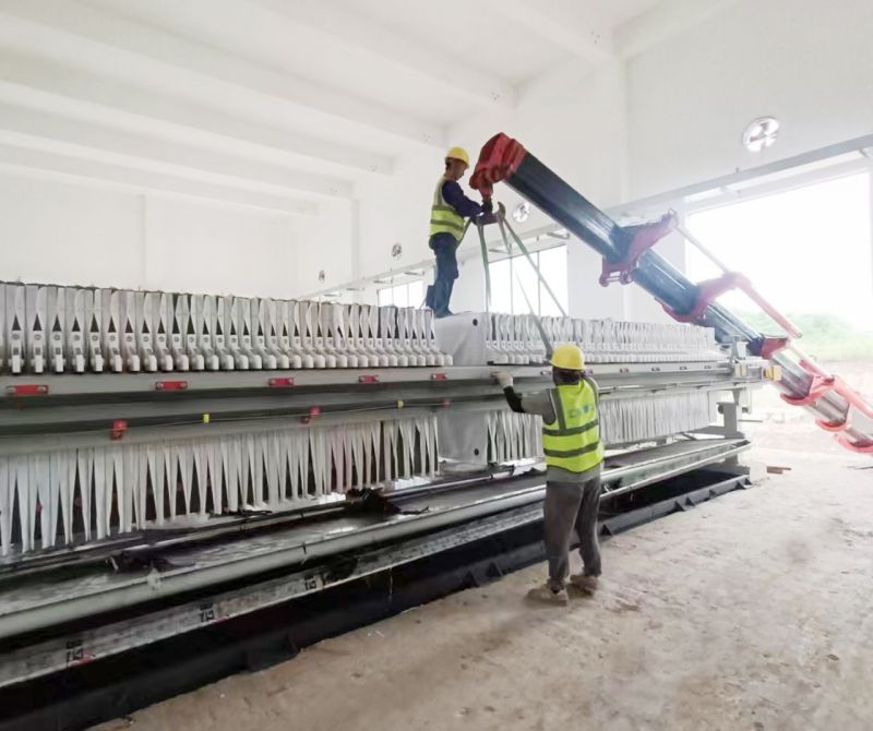 四川自貢工(gong)地雙節(jie)施工忙,堅守(shou)崗位獻(xian)力量